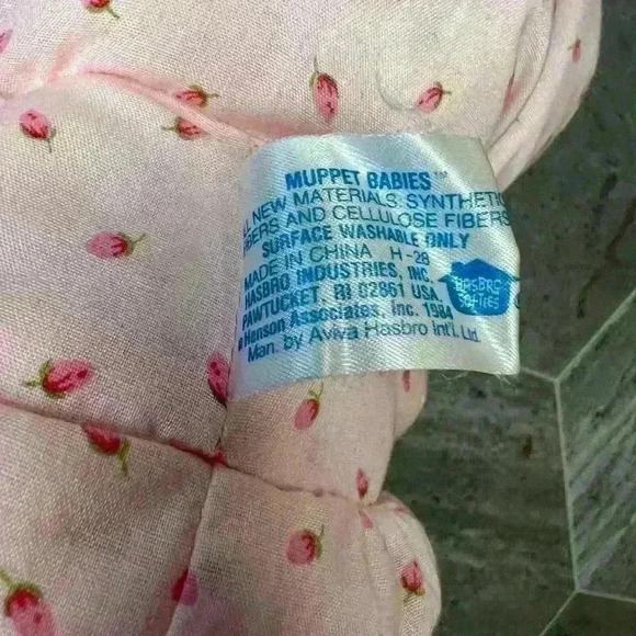 Hasbro Softies Plush Miss Piggy Pampers Muppet Babies Stuffed Doll 8” 1984 - Picture 3 of 4